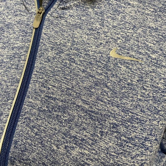 Nike Dry-Fit Quarter Zip - Picture 2 of 4